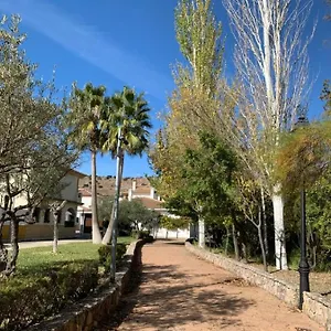 Remedios Cuevas del Becerro